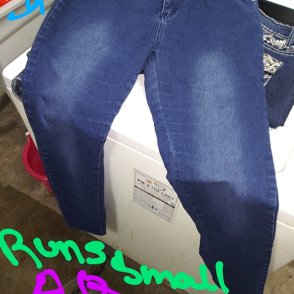 Jeans - Picture 2 of 2